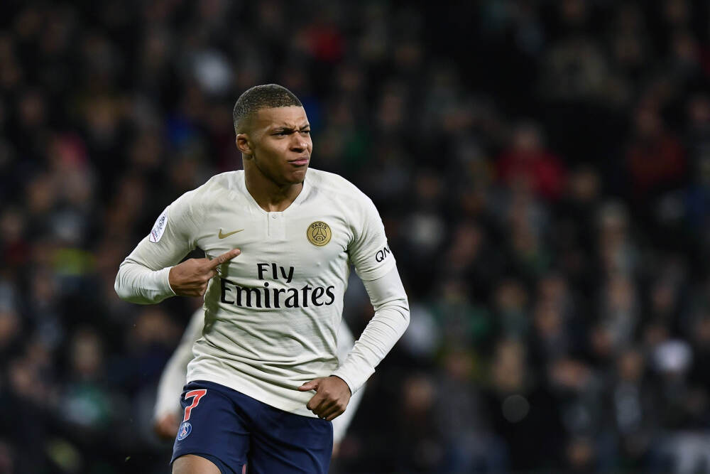 抓好“四稳”激活发展内生动力